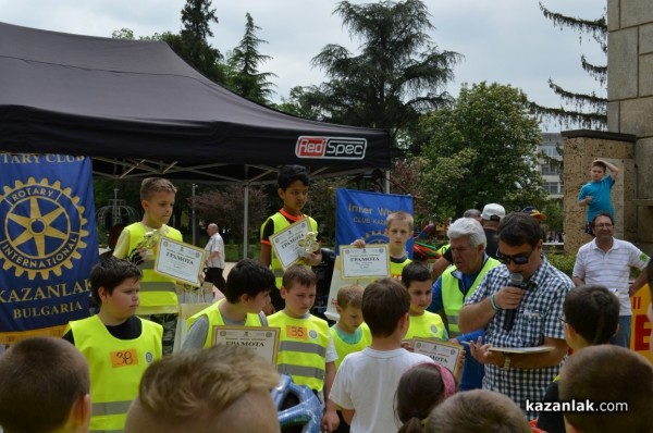 Млади велосипедисти премериха сили на вело празника