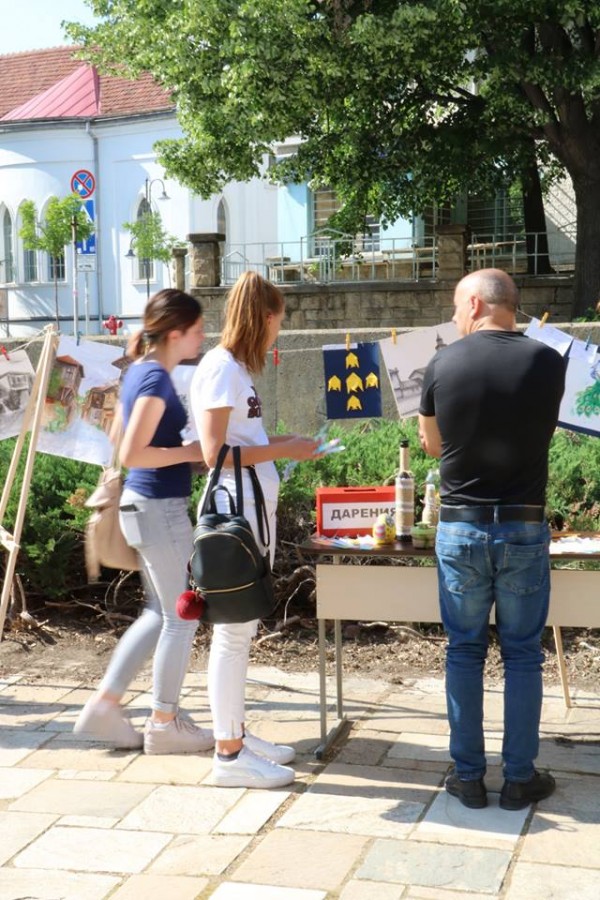 Благотворителен базар. Да подарим надежда