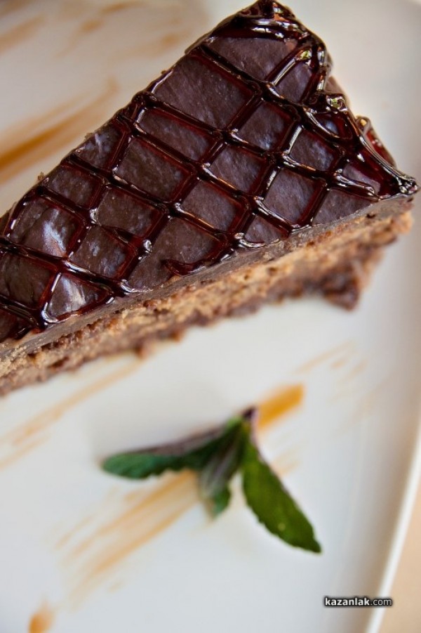 Пролетно, неустоимо, препоръчано с Розе - новото меню на ресторант “Еделвайс“