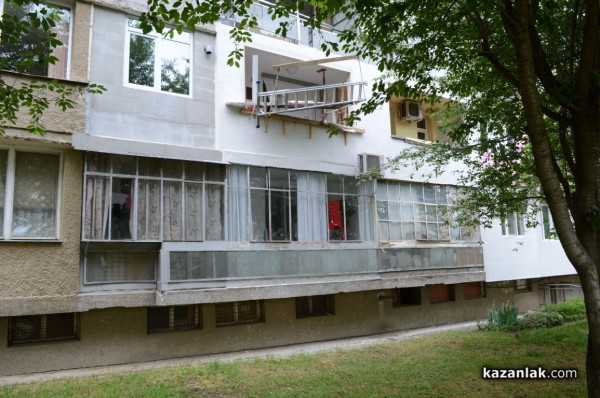 Мъж падна от терасата си по време на ремонт