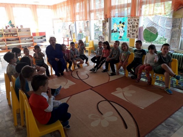 Децата на с. Енина почетоха годишнината от края на Балканската война