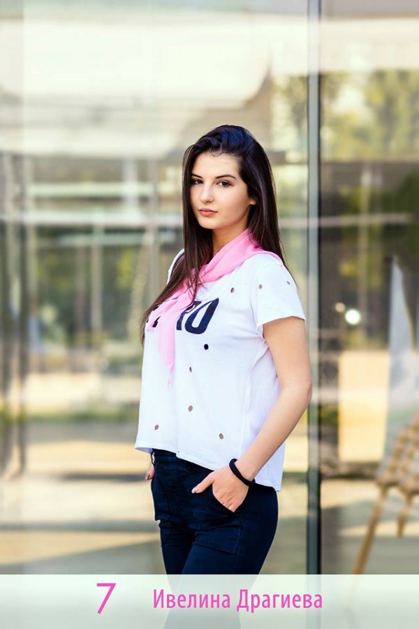 Вижте кандидатките за Царица роза 2018 - включете се в неофициалното гласуване