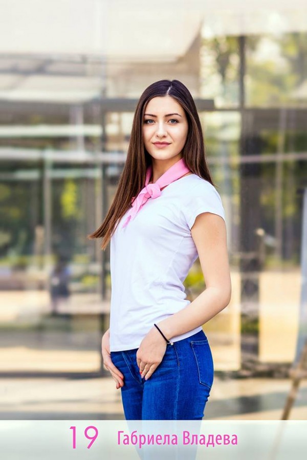 Вижте кандидатките за Царица роза 2018 - включете се в неофициалното гласуване