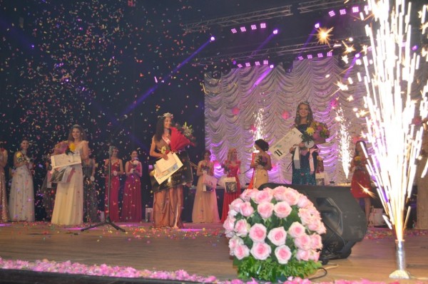 Царици Рози избраха Михаела Хаджиева за Царица Роза 2018 