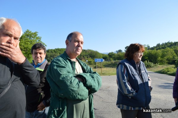 Розопроизводители от казанлъшко искат спешна намеса на държавата