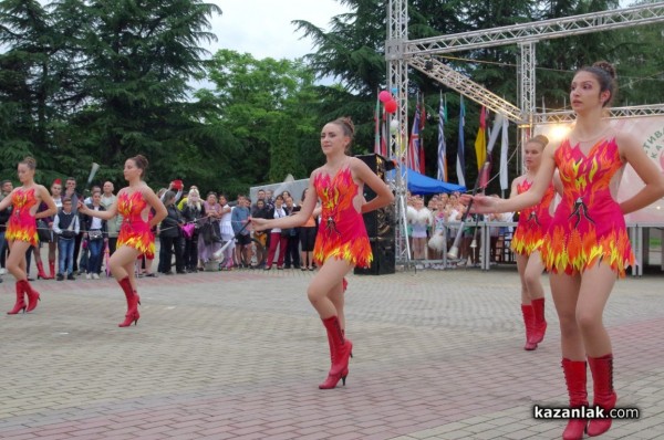 Фестивал на мажоретните състави