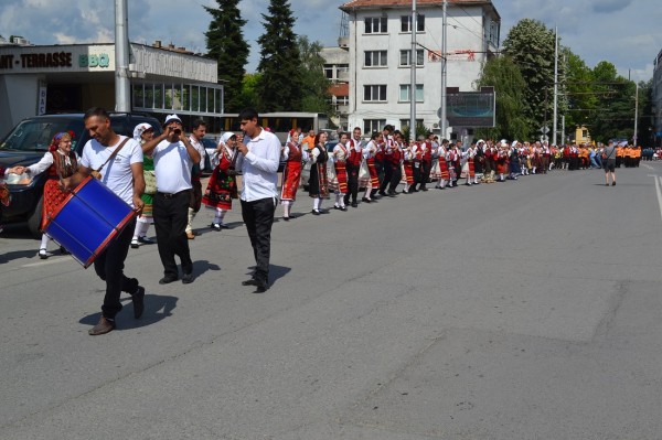 Първо шествие на розоберачите в Казанлък