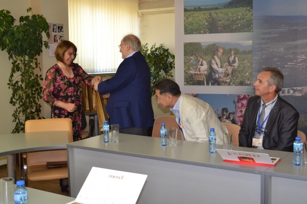 Кметът на Казанлък се срещна с високопоставеното жури по лютиерство