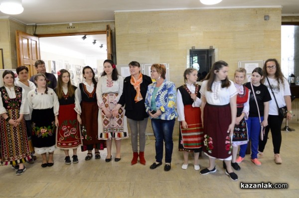 Български шевици бяха показани в музей „Чудомир“