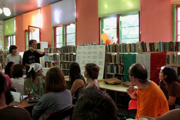 Езикови кафета в Казанлък