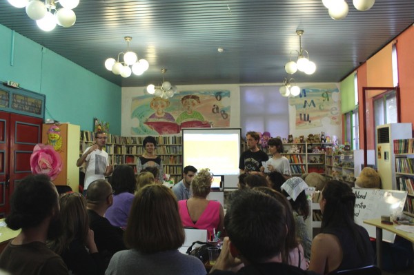 Езикови кафета в Казанлък