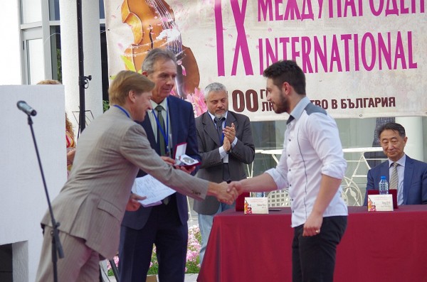 Наградиха победителите в Международния конкурс за съвременно лютиерство