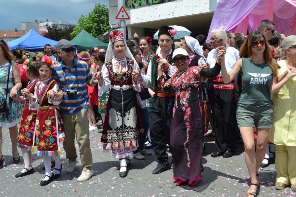 Празникът на розата в Казанлък – най-красивият, най-вдъхновяващият, най-ароматният