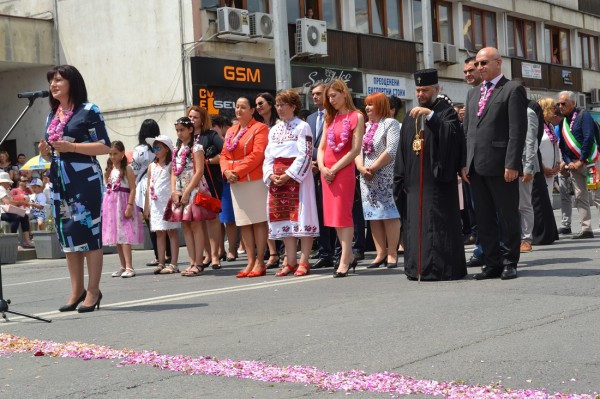 Празникът на розата в Казанлък – най-красивият, най-вдъхновяващият, най-ароматният