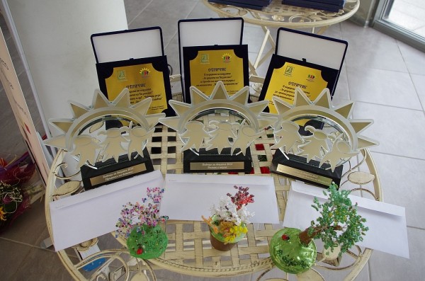 Кметът на Казанлък участва в награждаването на сдружение „Бъдеще за децата“