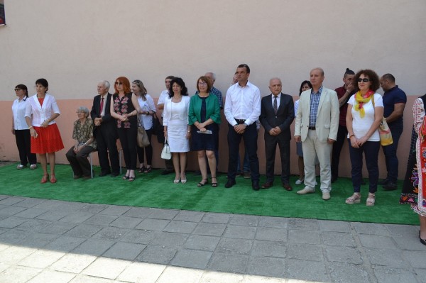 Кметът на Казанлък бе отличена със Сертификат за екипност от Хаджиеновци