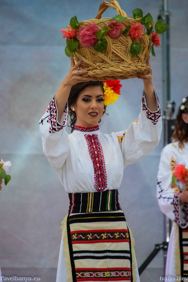 Ангелина Иванова е новата Царица роза на Павел баня