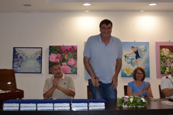 Почетни плакети от Кмета за 70-годишнината на баскетбола в Казанлък