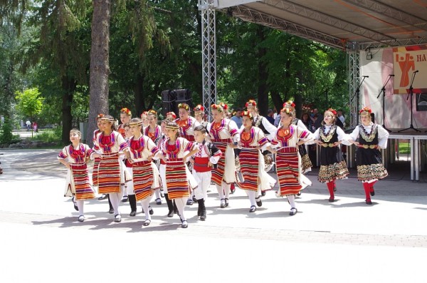 Кметът Галина Стоянова бе удостоена с почетен плакет на НФК „ Димитър Гайдаров – 1906г.- 1989г.“