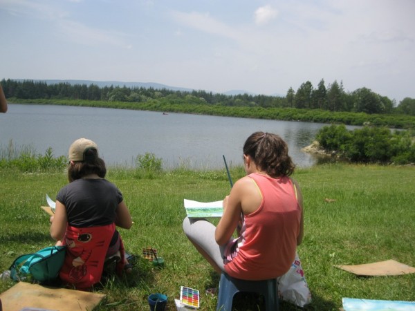 Деца и родители рисуваха на Синята река