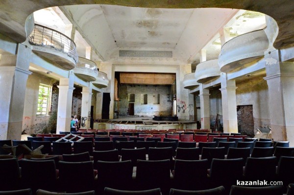 Читалището в Шипка ще бъде реставрирано, обеща министърът на културата