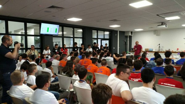 Трето място за казанлъшкия „Робо БУрборко“ на финала на Роботика за България