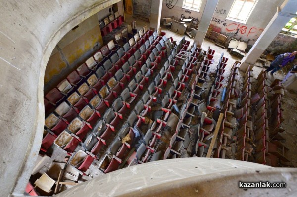 Читалището в Шипка ще бъде реставрирано, обеща министърът на културата