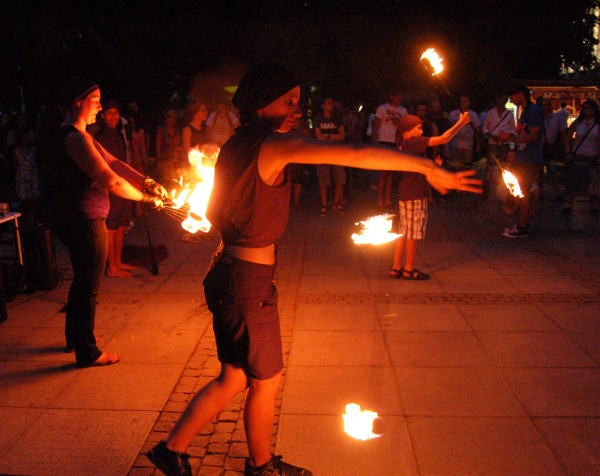 С атрактивен огнен хепанинг ще започне 8-ят Еко-фест