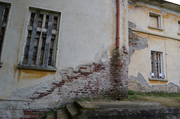 Община Казанлък открива дарителска сметка за сградата на читалище „Светлина“