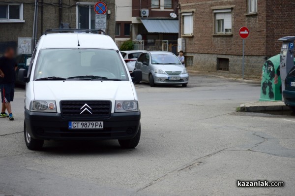 Жена на средна възраст пострада при пътен инцидент в градска среда