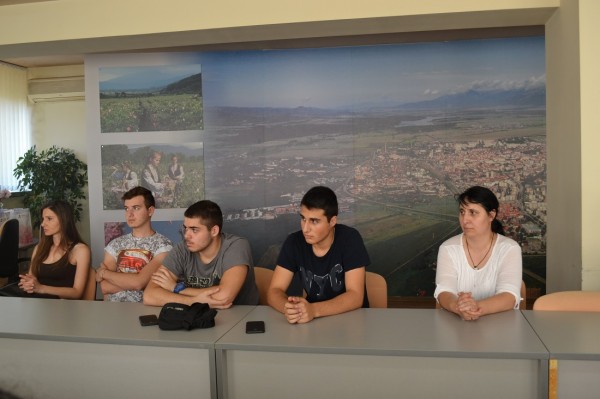 Тръгват първите младежки еко патрули на Община Казанлък