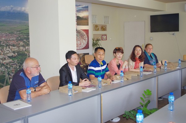 Пекин иска да се побратими с Казанлък