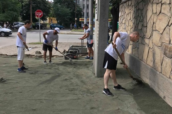 Обновиха барелефа на Стефан Караджа в навечерието на годишнината от гибелта му