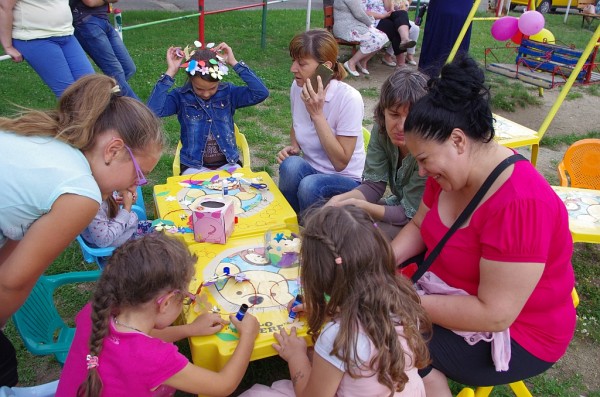 Жени ГЕРБ-Казанлък организираха творческо ателие за деца