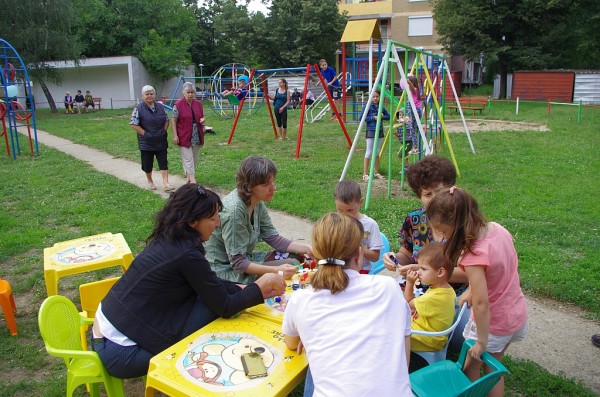 Жени ГЕРБ-Казанлък организираха творческо ателие за деца