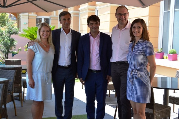 Делегация от Казанлък гостува на Празника на жасмина в Грас