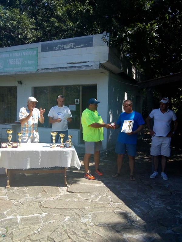 Отборът ни по ловна стрелба със злато от републикански турнир