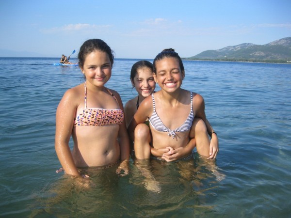 За втора година художниците на “Арт линия“ рисуваха в Гърция