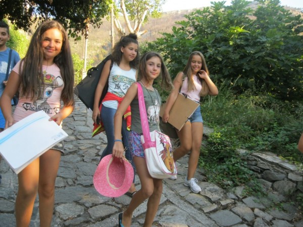 За втора година художниците на “Арт линия“ рисуваха в Гърция