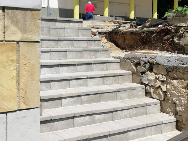 Нов живот за едно от най-старите училища 