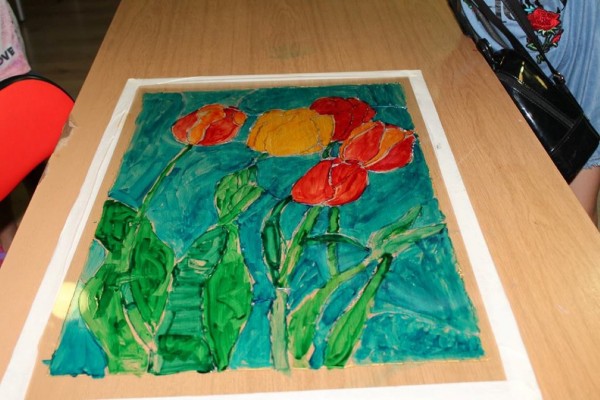 Творчески ателиета обучават деца и младежи в библиотека “Искра“