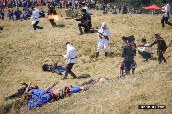 Румен Радев на Шипка: Вие давате урок по история на цяла България