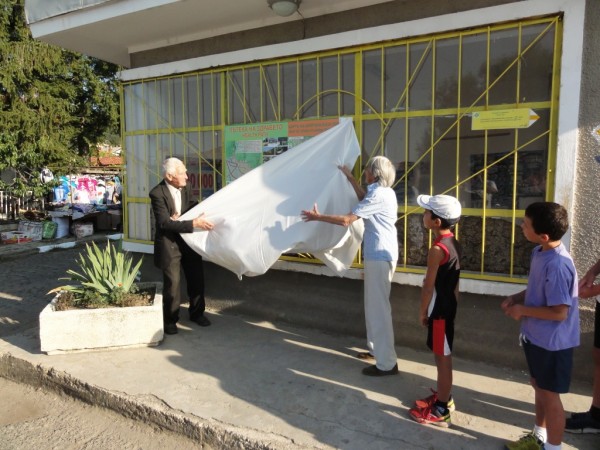 Открита е новата туристическа пътека край Шипка