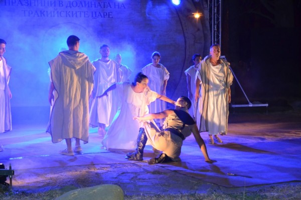 Жителите на Казанлък са носители на енергията на траките