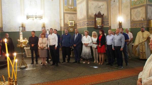 Митрополит Киприан отпразнува именния си ден с литургия в храм-паметника „Рождество Христово“