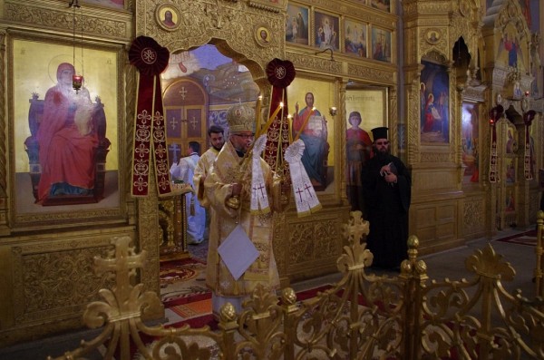 Митрополит Киприан отпразнува именния си ден с литургия в храм-паметника „Рождество Христово“