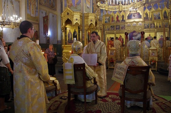 Митрополит Киприан отпразнува именния си ден с литургия в храм-паметника „Рождество Христово“