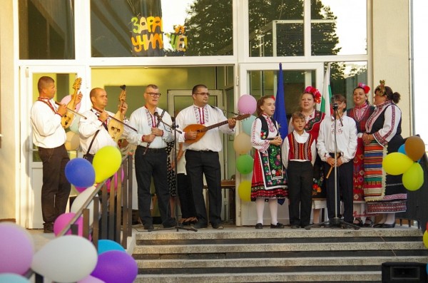 И училището в Овощник бе открито обновено в Деня на Съединението