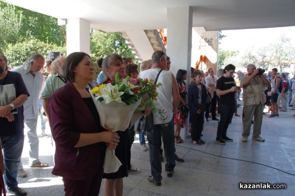 Художествената гимназия навърши днес 50 години