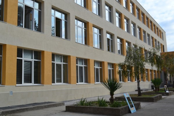 С вяра, надежда и любов да гледаме напред!